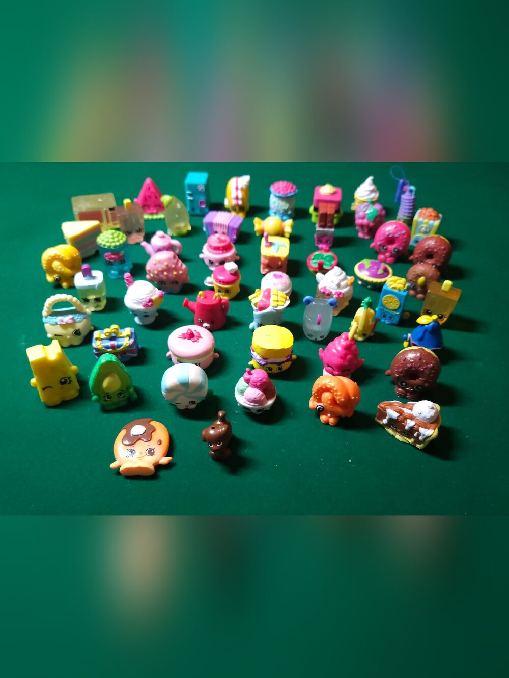 Large Lot Of 52 Assorted Shopkins, Fun!